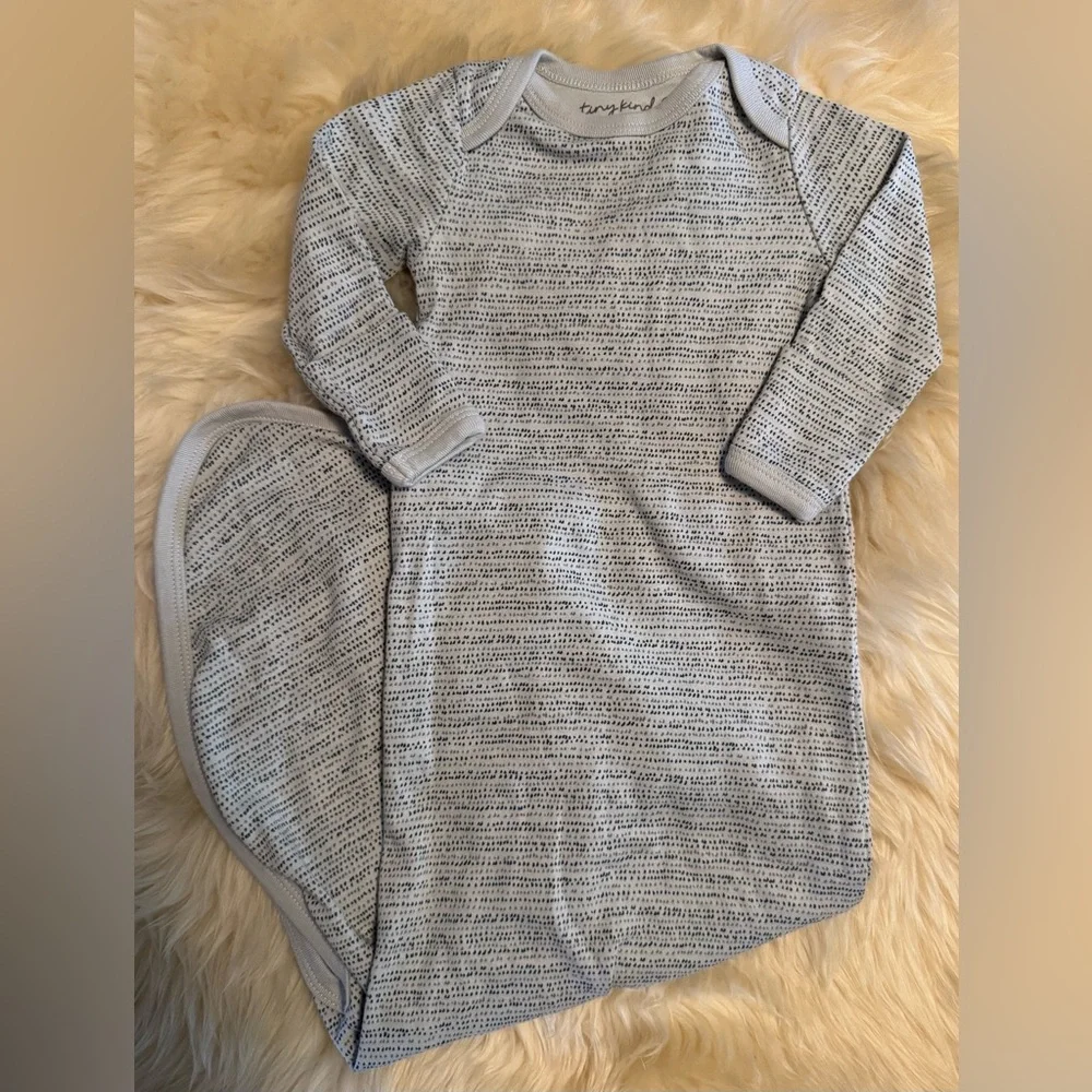 Blue‎ Baby Gown and Hat Set